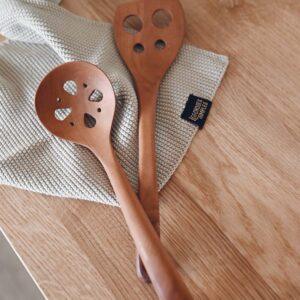 Schöpflöffel mit Löcher