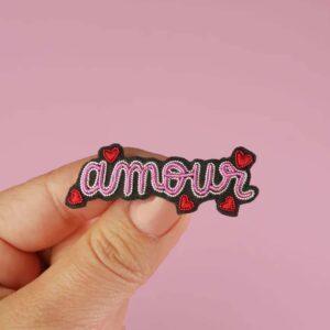 Brosche Amour